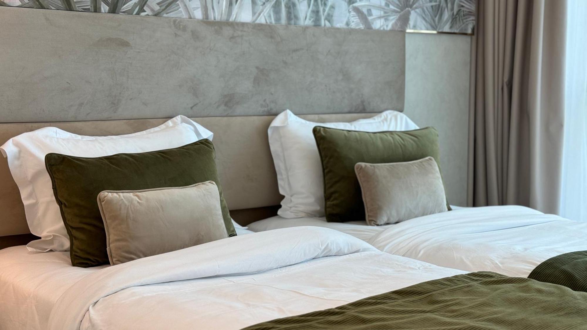 Magnificent - Damac Distinction Downtown Apartment ดูไบ ภายนอก รูปภาพ