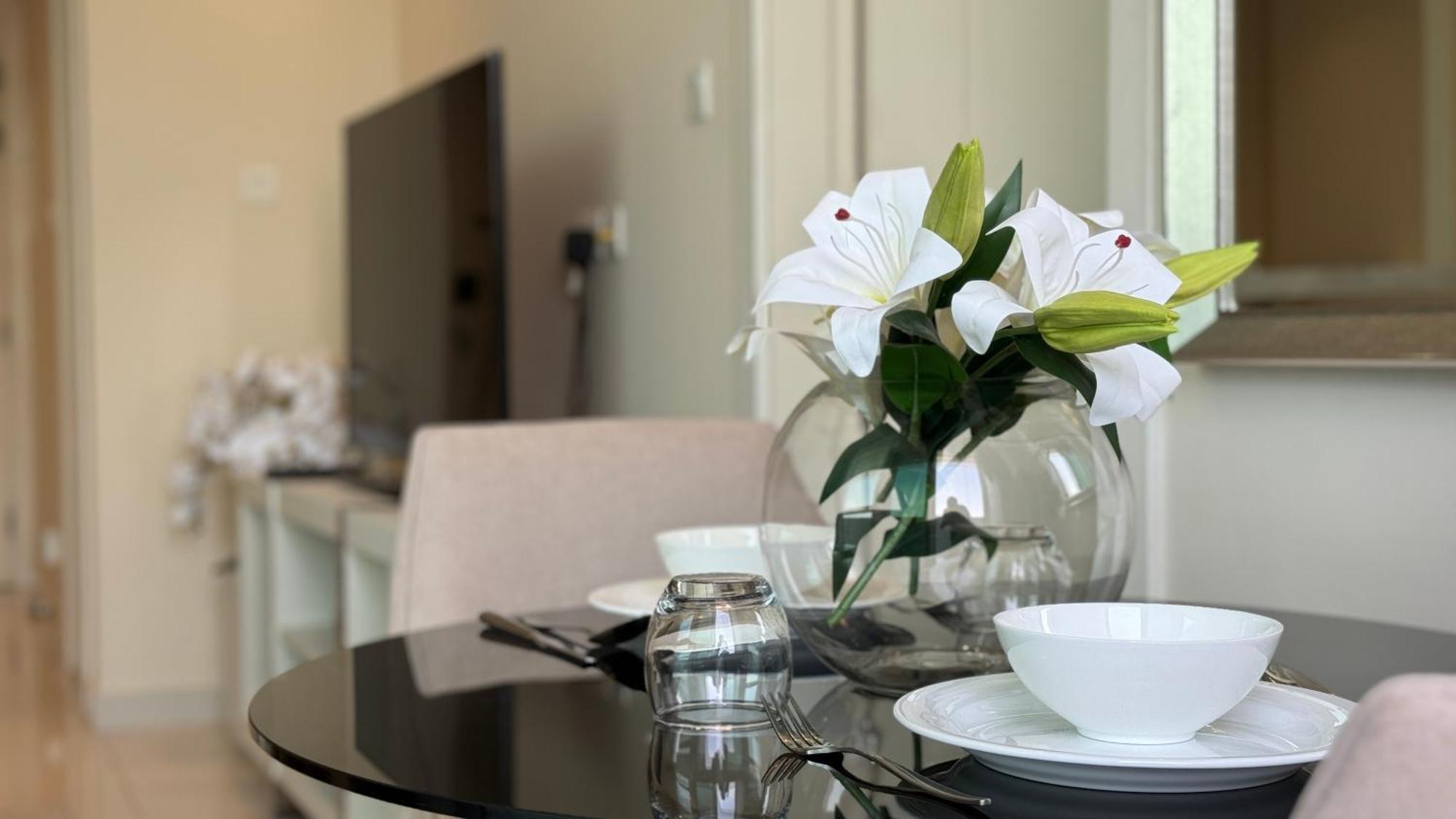 Magnificent - Damac Distinction Downtown Apartment ดูไบ ภายนอก รูปภาพ