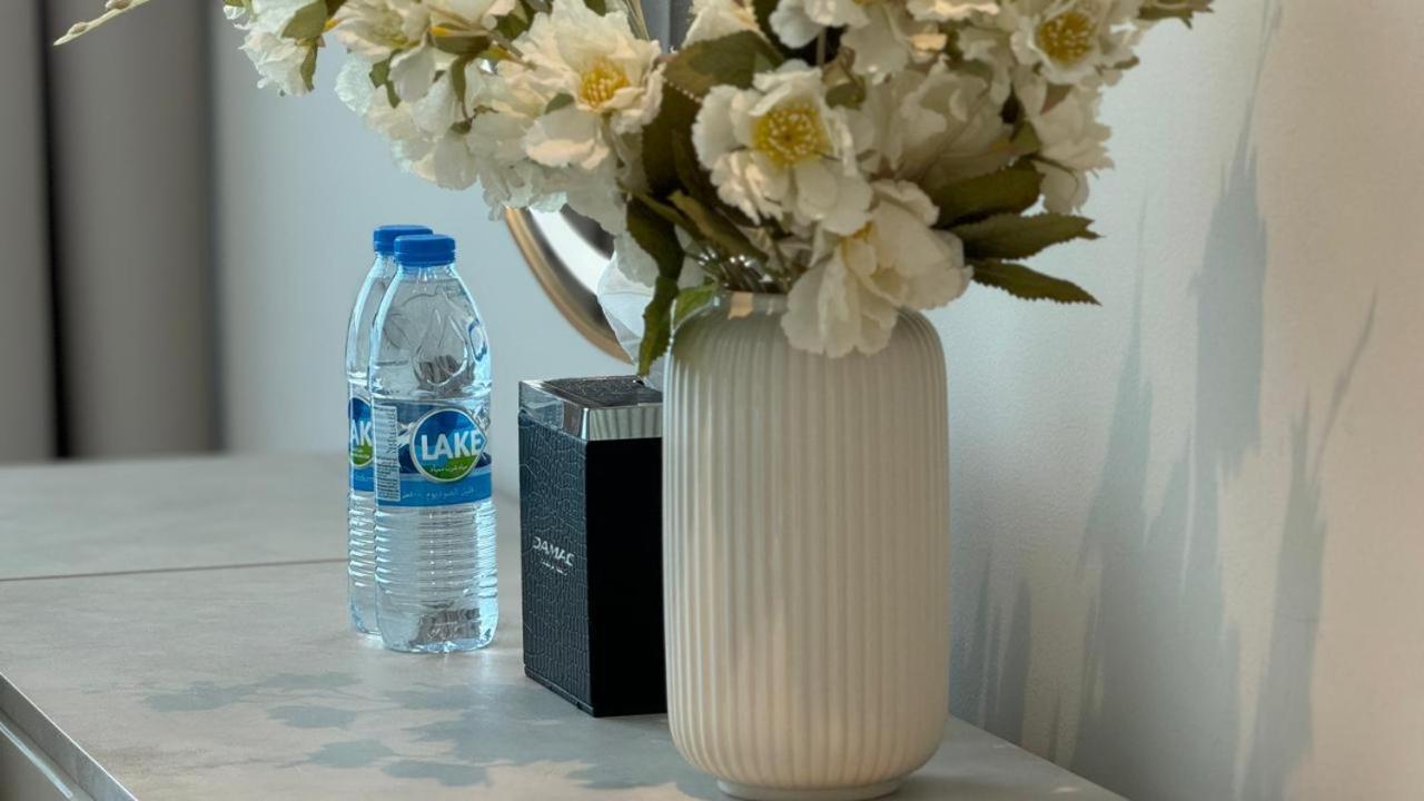 Magnificent - Damac Distinction Downtown Apartment ดูไบ ภายนอก รูปภาพ