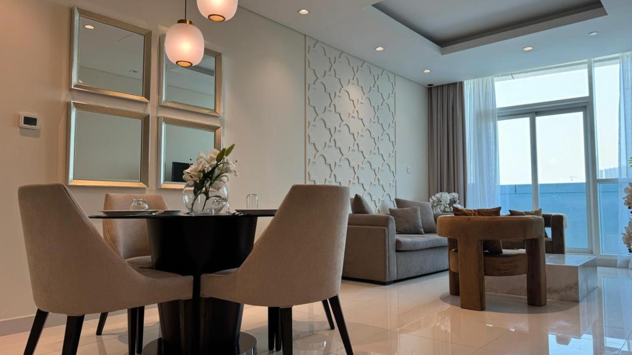 Magnificent - Damac Distinction Downtown Apartment ดูไบ ภายนอก รูปภาพ