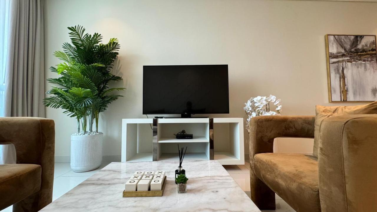 Magnificent - Damac Distinction Downtown Apartment ดูไบ ภายนอก รูปภาพ